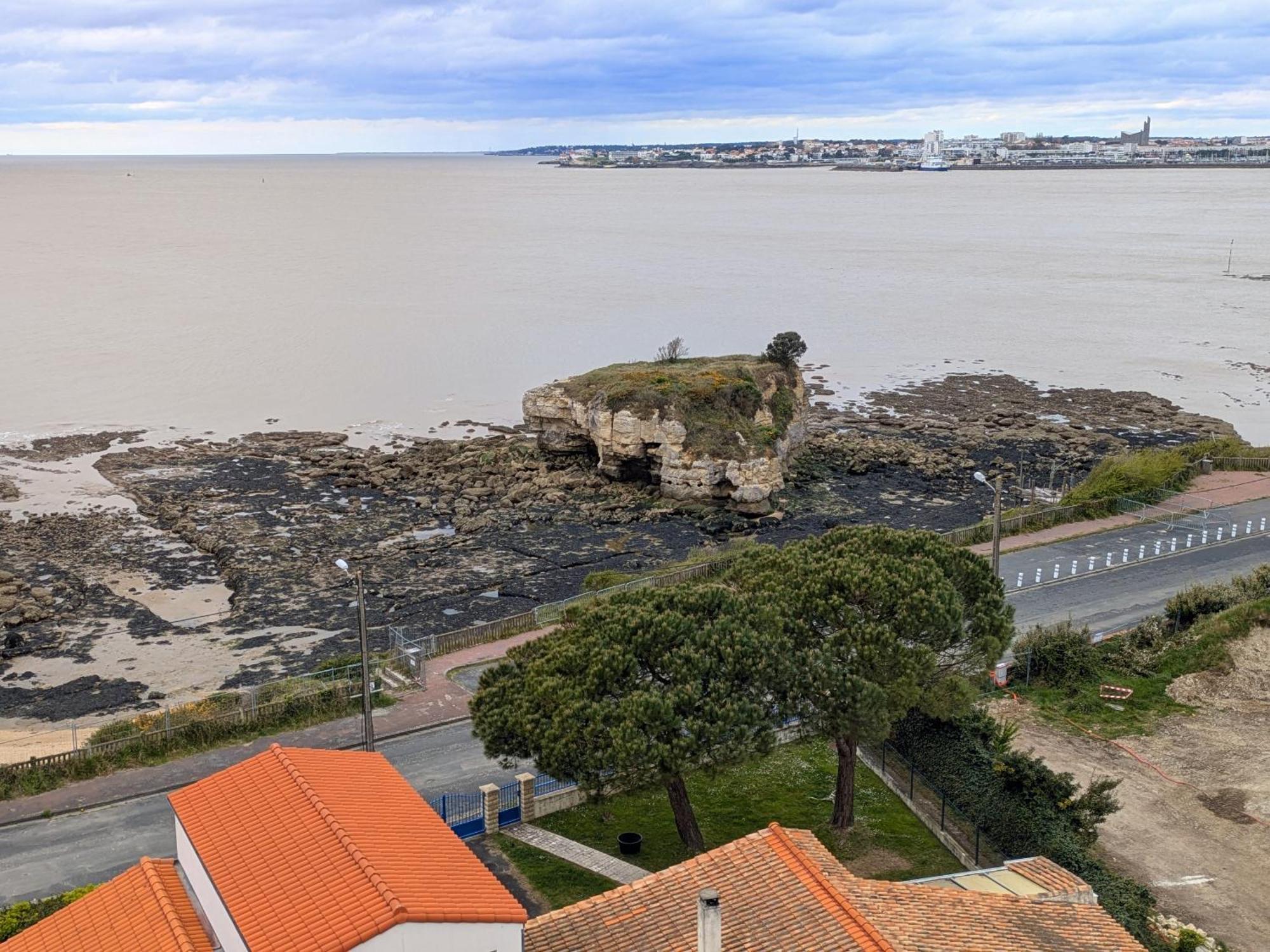 Appartement Vue Mer 180Deg Saint-Georges-de-Didonne Bagian luar foto