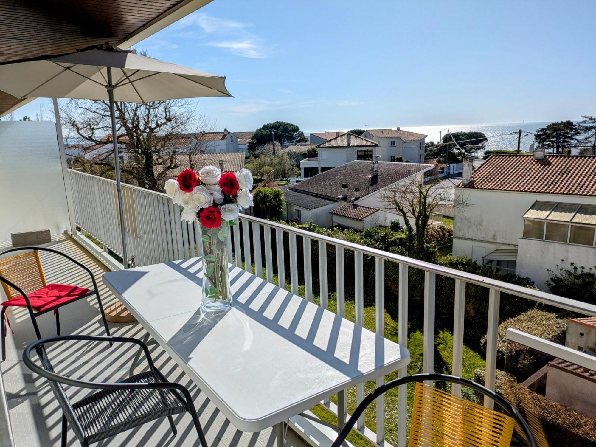 Appartement Vue Mer 180Deg Saint-Georges-de-Didonne Bagian luar foto
